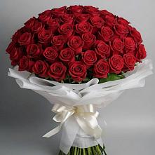 Букет 101 Красная роза Блэк Мэджик в Ермаковской