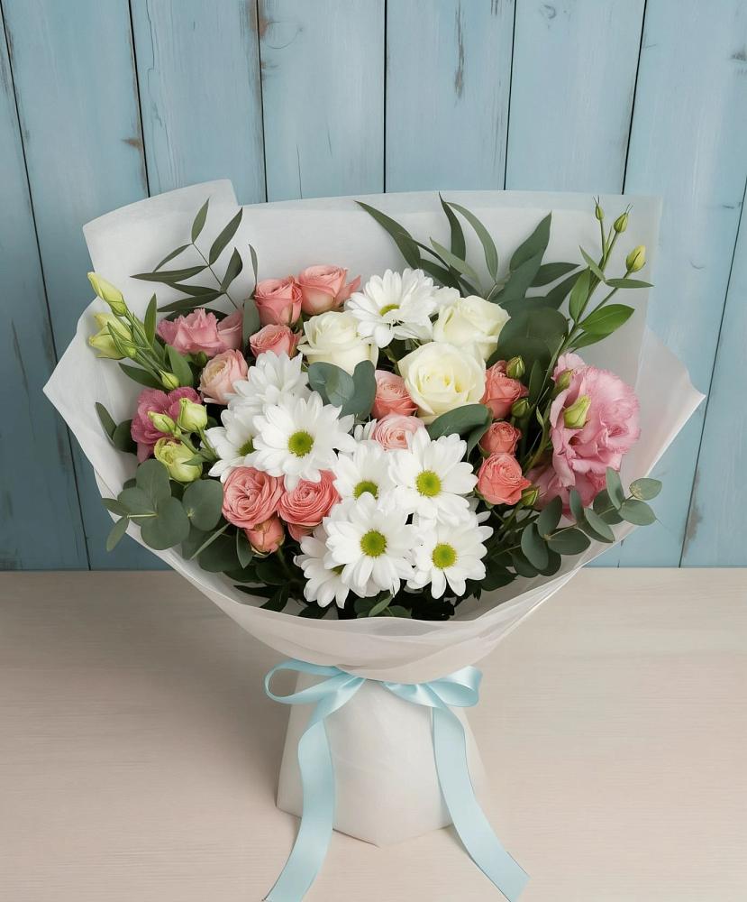 Букет цветов из: Розы, Лизиантусы и Хризантемы в Ермаковской