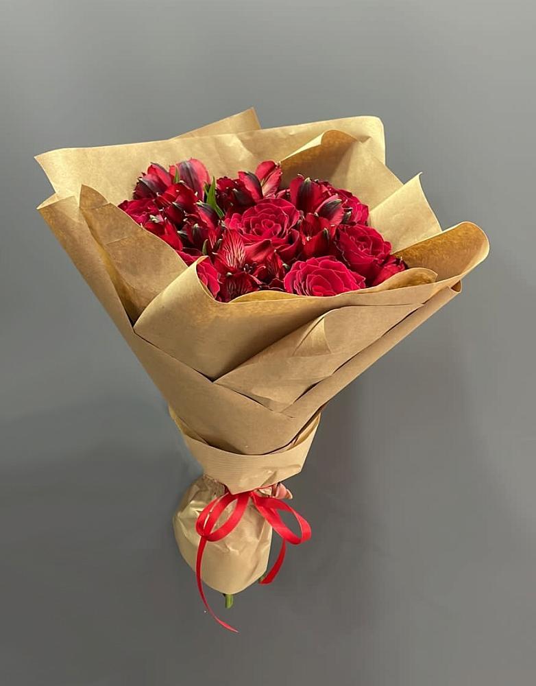 Букет цветов из: Альстромерии и Розы в Ермаковской