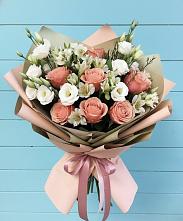 Букет цветов из:  Розы, Альстромерии и Лизиантусы в Ермаковской
