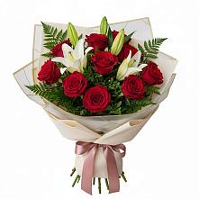 Букет цветов из:  Лилии и Розы в Ермаковской