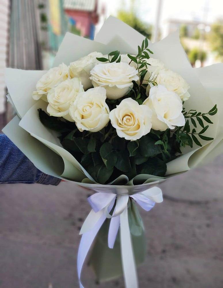 Букет Белые розы Проуд в Ермаковской