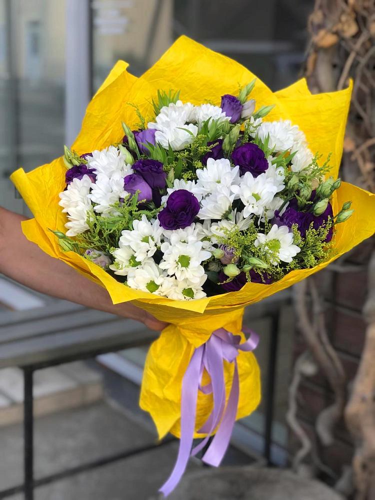Букет цветов из: Ирисы, Хризантемы и Ромашки в Ермаковской