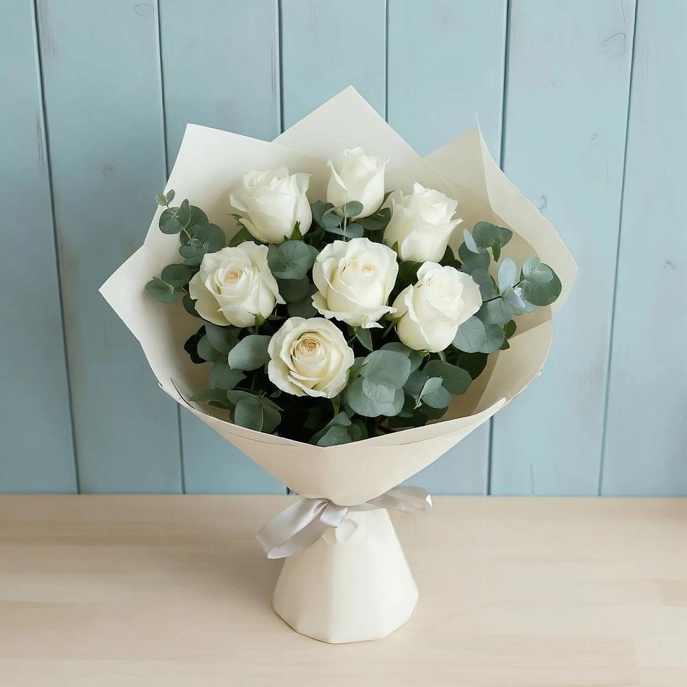 Букет Белые розы в Эвкалипте в Ермаковской