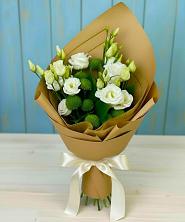 Букет цветов из:  Хризантемы и Лизиантусы в Ермаковской