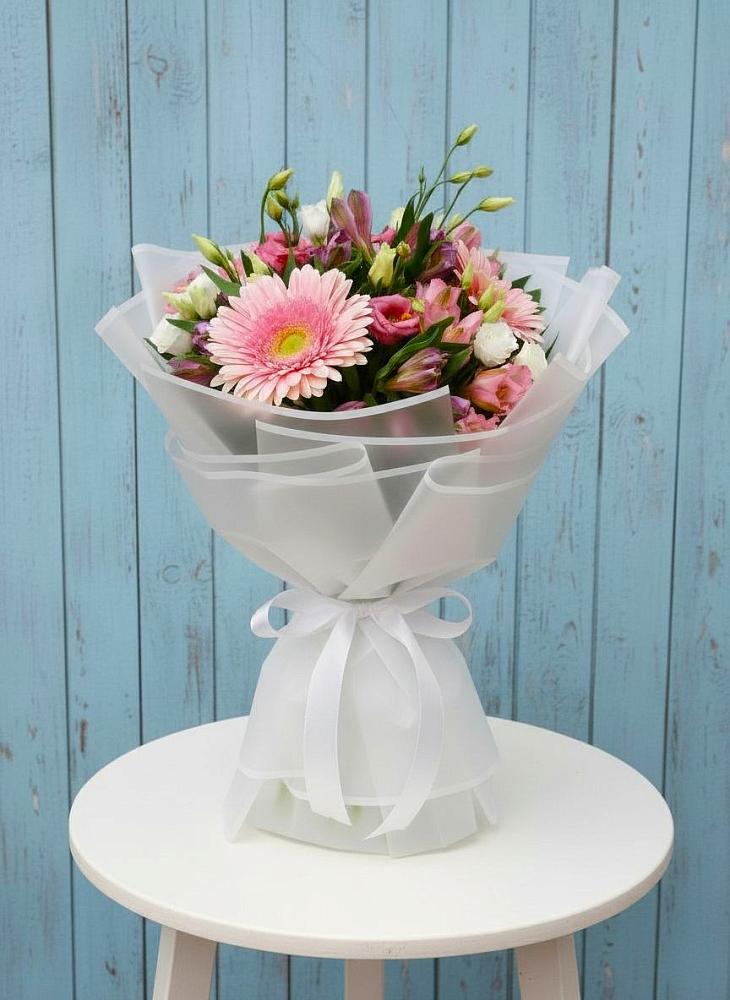 Букет цветов из: Герберы, Альстромерии и Лизиантусы в Ермаковской