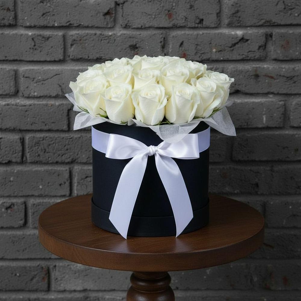 Цветочная композиция из Розы в шляпной коробке в Ермаковской